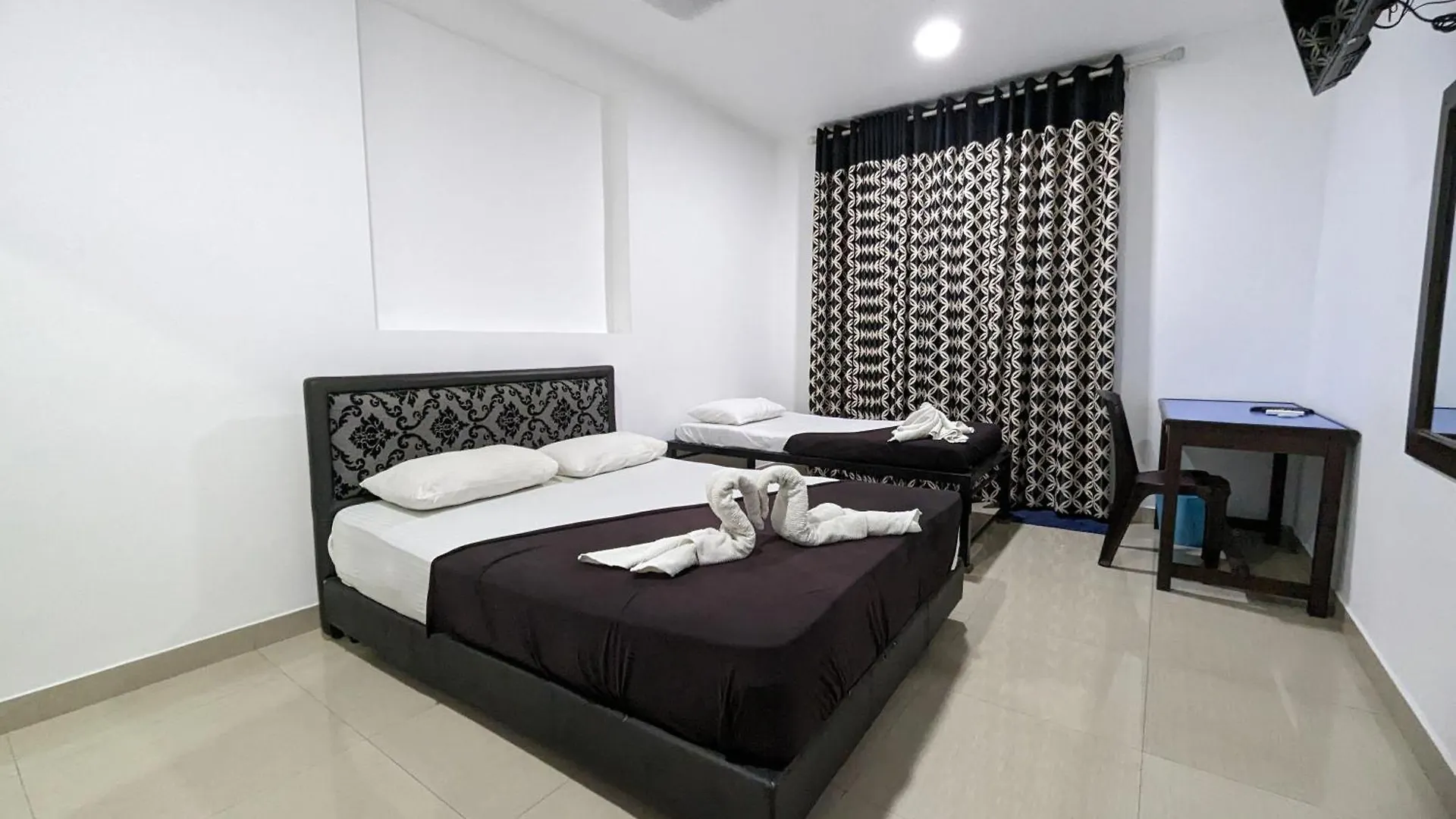 Big John Hotel Dehiwala-Mount Lavinia
